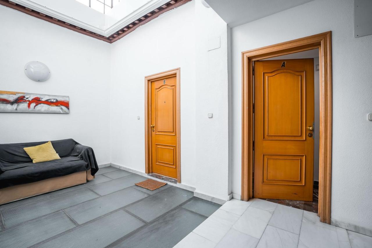 Qh Ayuntamiento Apartment กรานาดา ภายนอก รูปภาพ