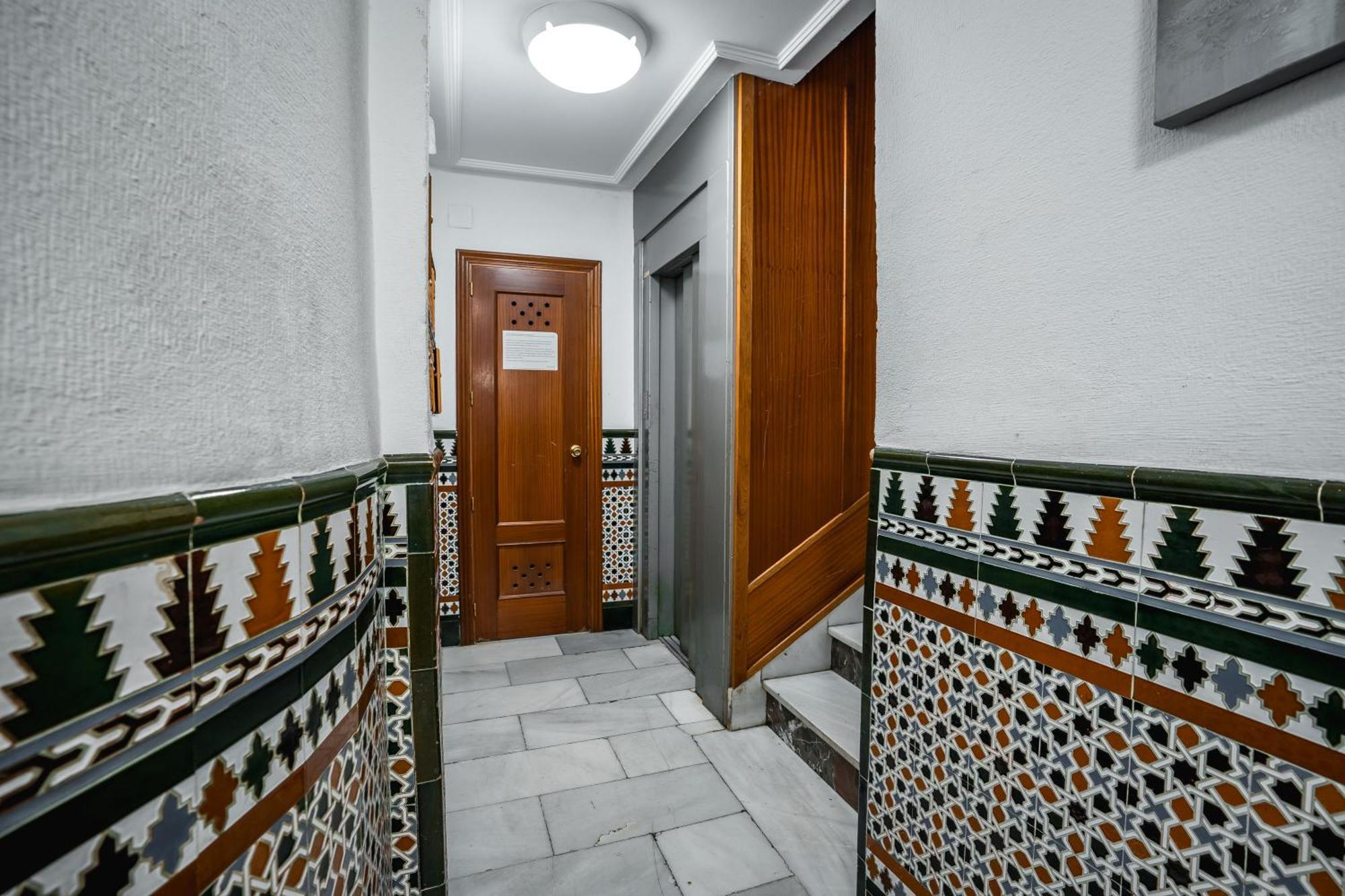 Qh Ayuntamiento Apartment กรานาดา ภายนอก รูปภาพ