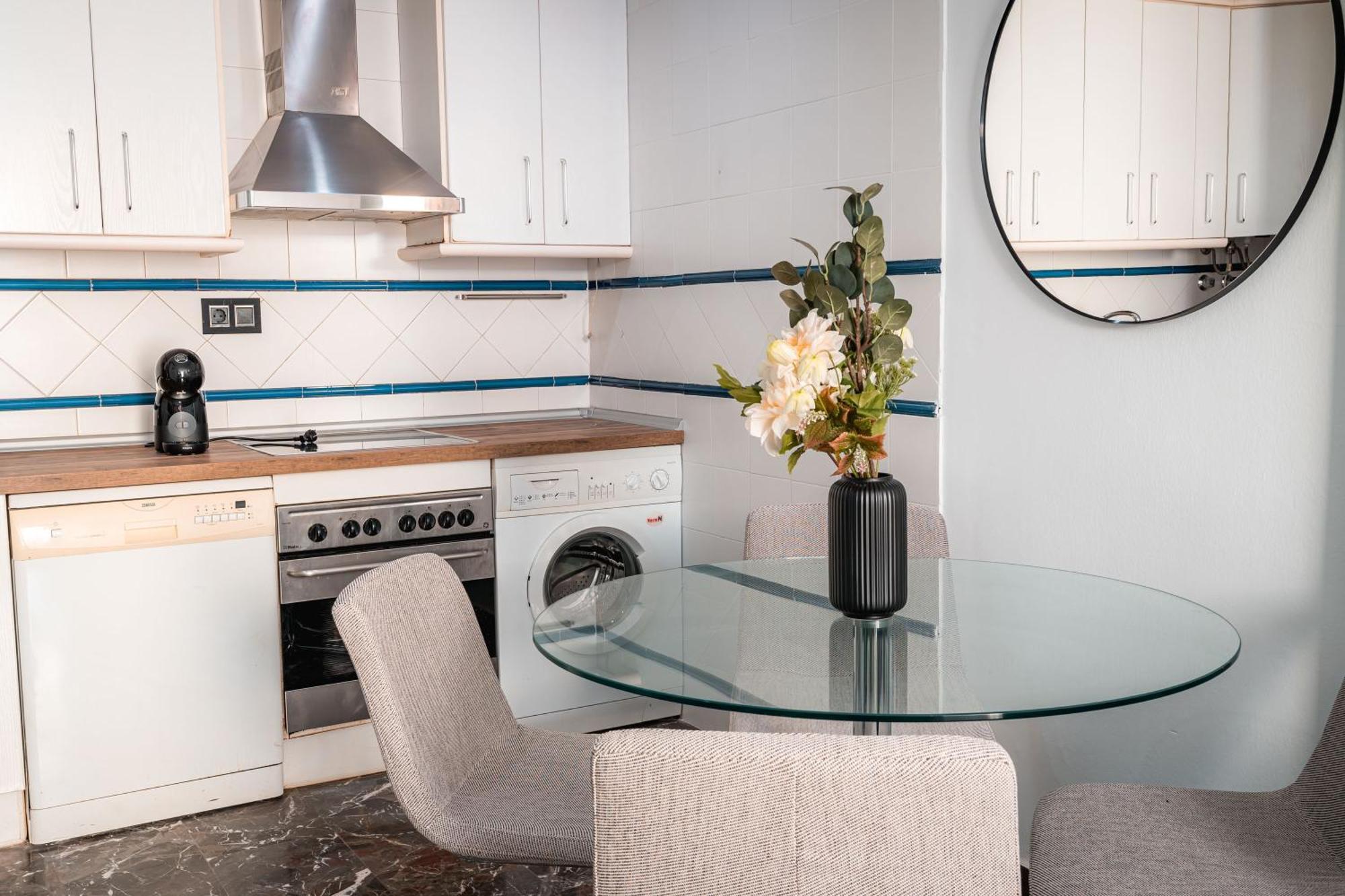 Qh Ayuntamiento Apartment กรานาดา ภายนอก รูปภาพ